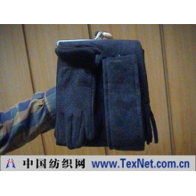 临海市亚美手套制造公司 -三件套（手套，围巾，帽圈）